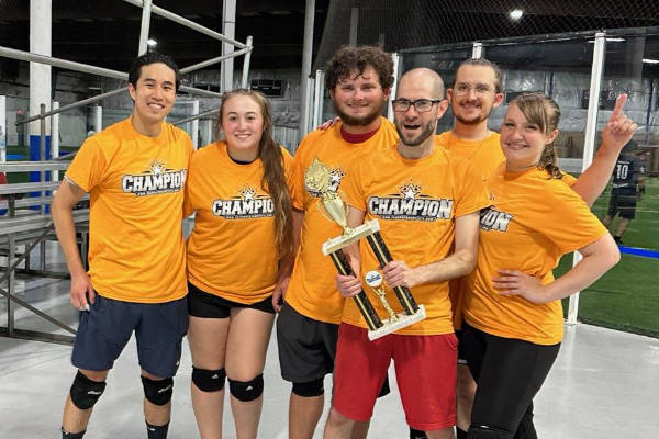 Matt Lipman with team that won the intermediate championship @ Teamworks Warwick (2023)